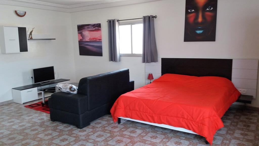 דקר Maison D'Hotes Opanoramic מראה חיצוני תמונה